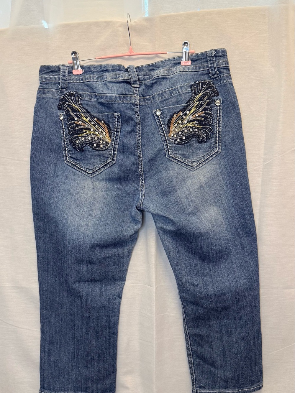 Embellished Dark Blue Women's Denim Capri Jeans